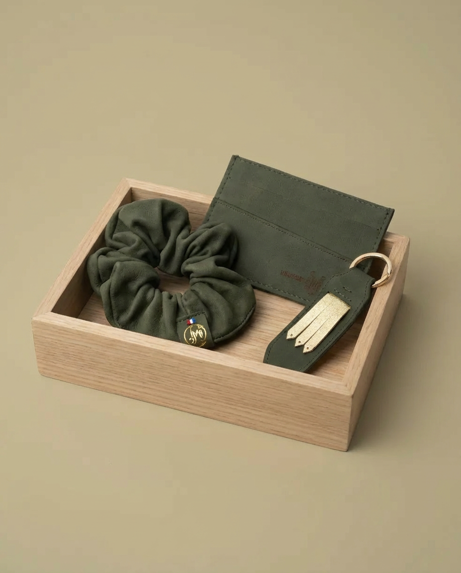 Coffret scrunchie en cuir et porte-clés/ porte-cartes assorti